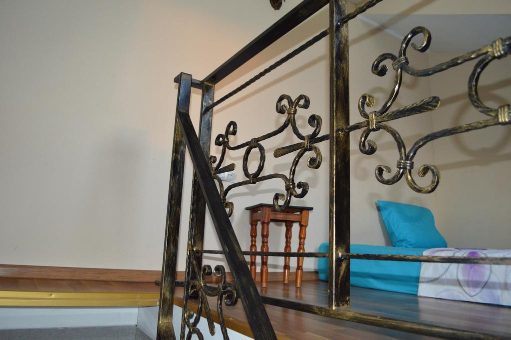 Guest House Nise Tbilisi Eksteriør billede