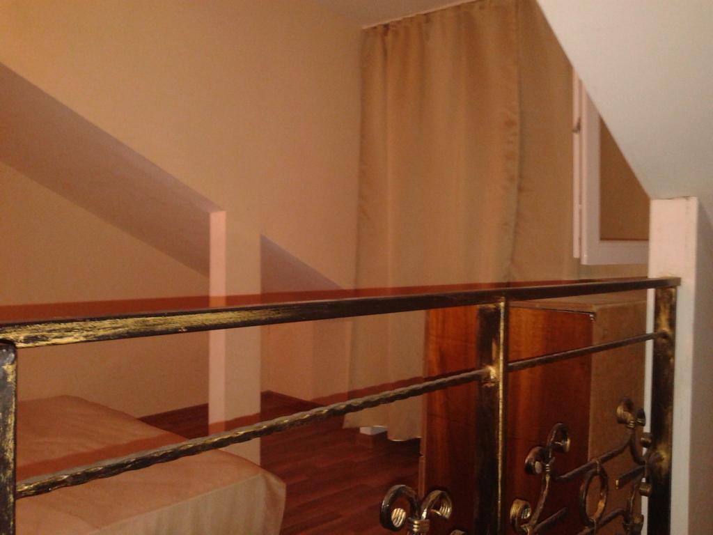 Guest House Nise Tbilisi Eksteriør billede
