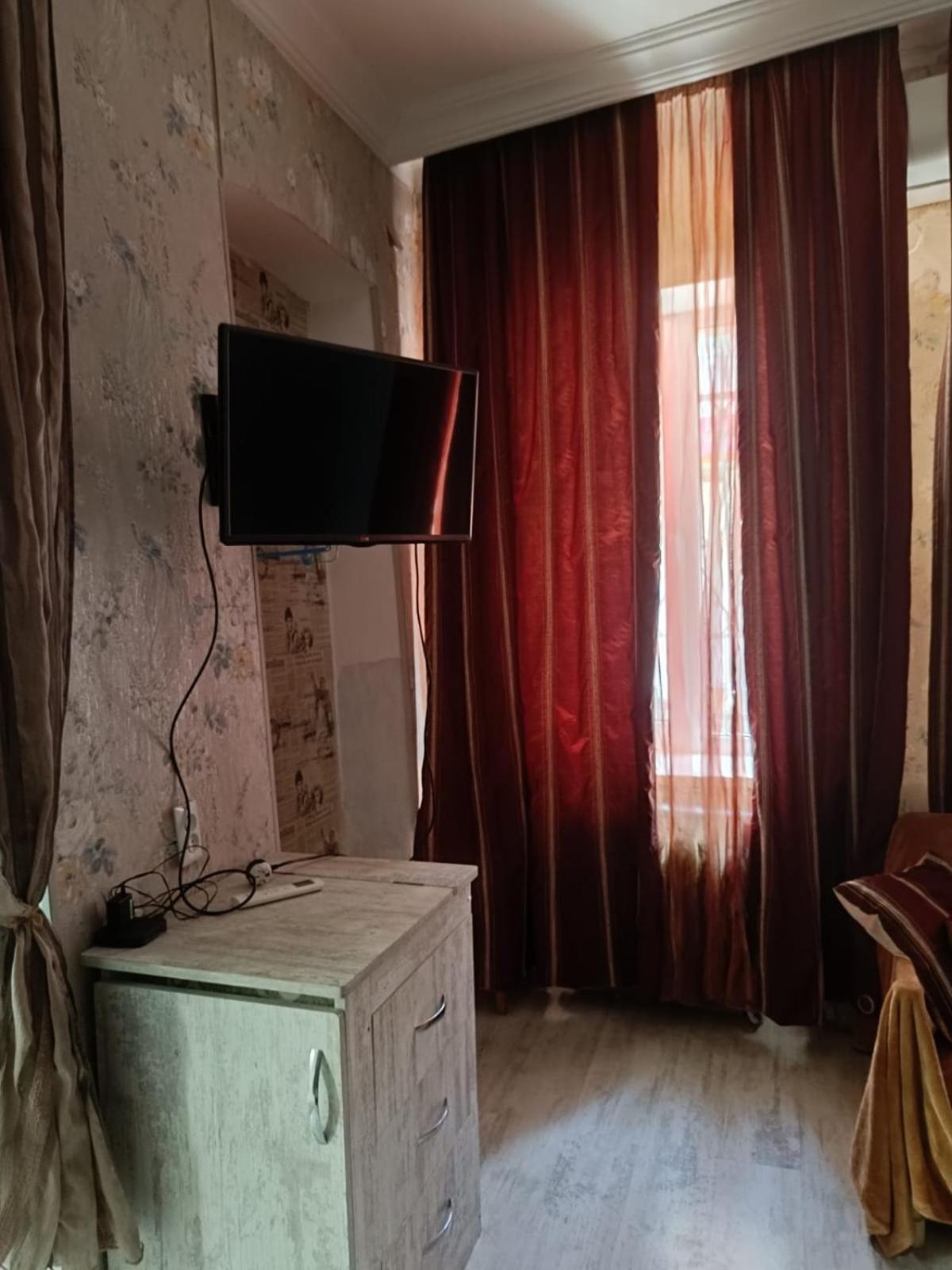 Guest House Nise Tbilisi Eksteriør billede