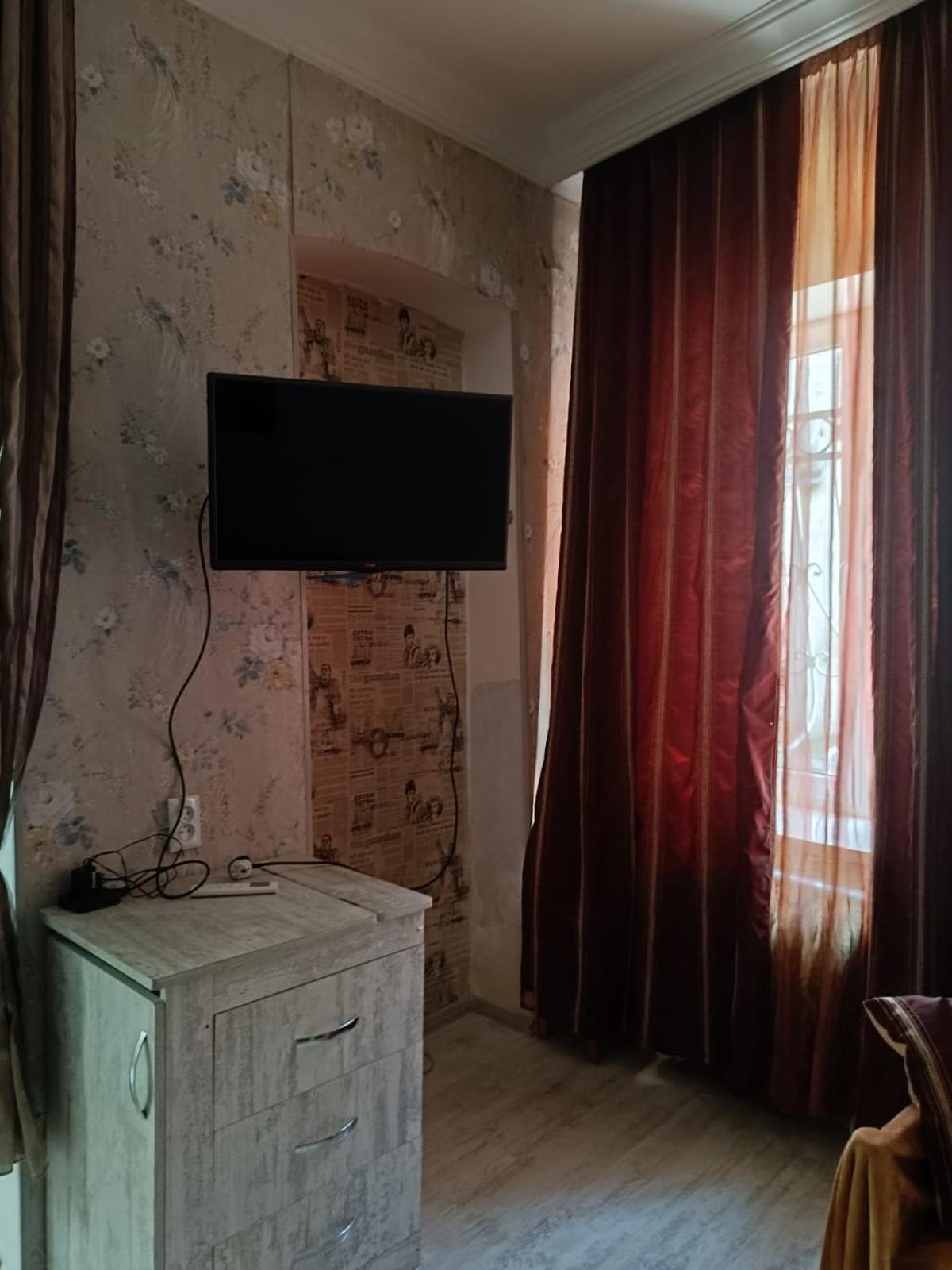 Guest House Nise Tbilisi Eksteriør billede