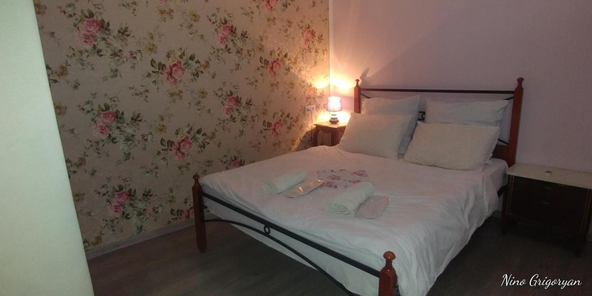 Guest House Nise Tbilisi Eksteriør billede