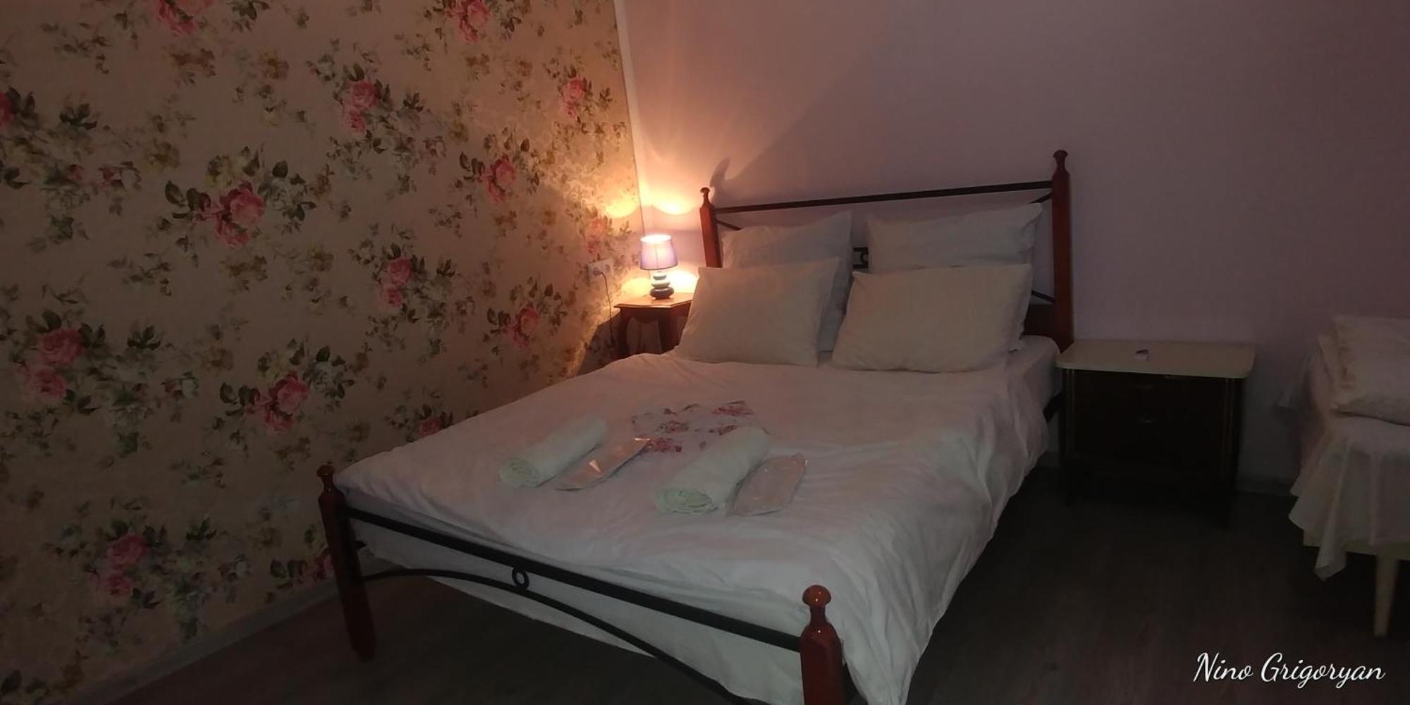 Guest House Nise Tbilisi Eksteriør billede