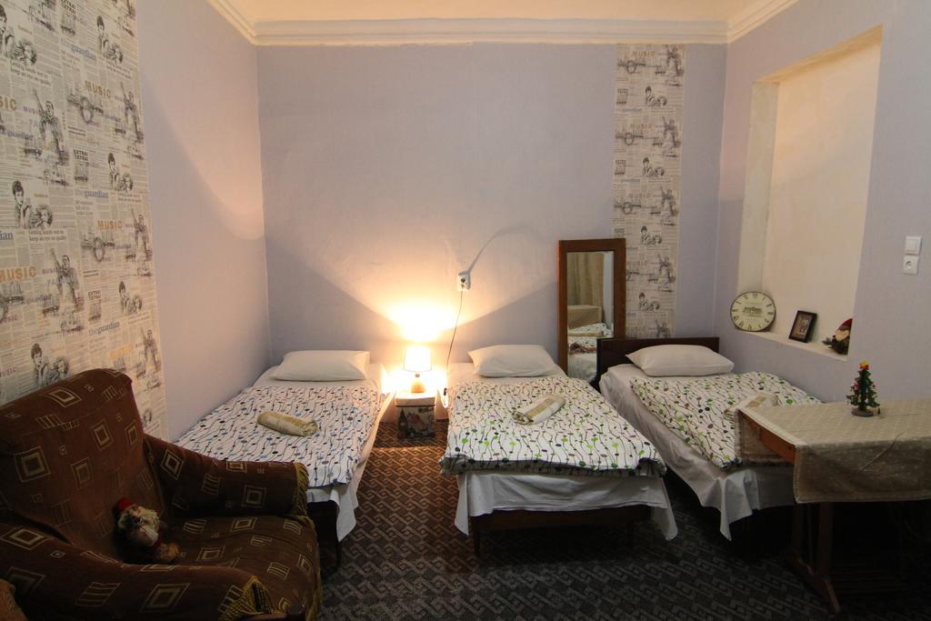Guest House Nise Tbilisi Eksteriør billede