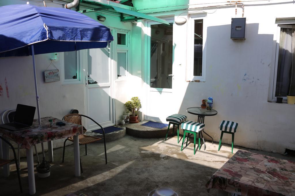 Guest House Nise Tbilisi Eksteriør billede