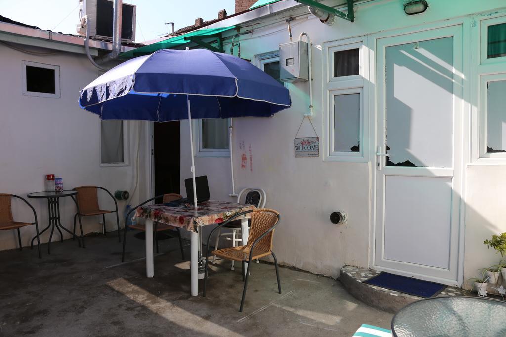 Guest House Nise Tbilisi Eksteriør billede