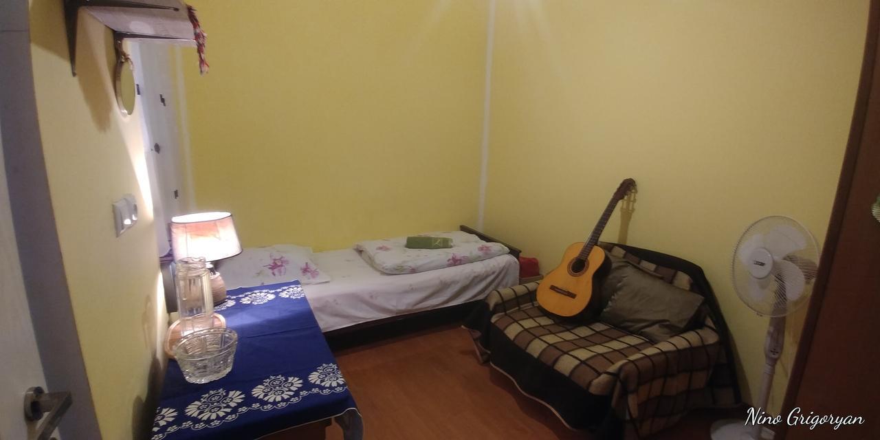 Guest House Nise Tbilisi Eksteriør billede